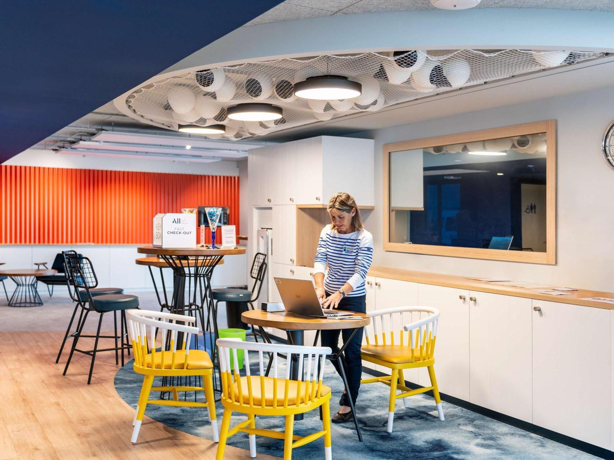 Отель Ibis Styles Морле Экстерьер фото